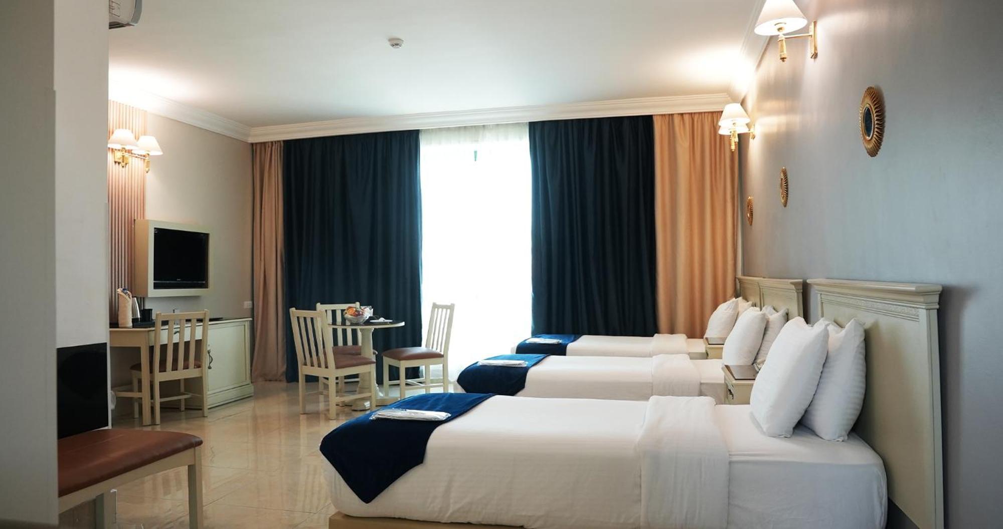 West Luxury Hotel 4*